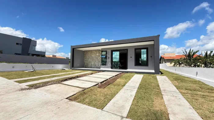 Excelente Casa com 3 Quartos à venda em Condomínio em Gravatá/Sairé