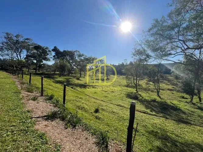 Sítio à Venda em São Miguel Arcanjo, SP