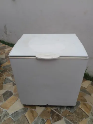 Vendo freezer 309 litros 