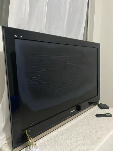 TV Regza 50 polegadas funcionando + aparelho incluso