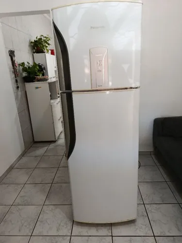Geladeira Frost Free Panasonic 387 litros 