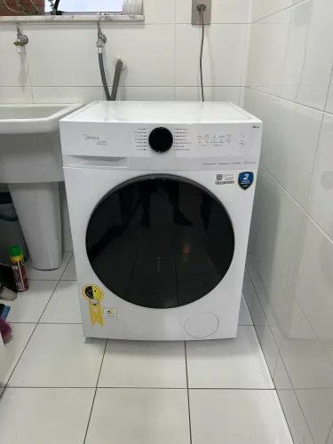 Lava e seca Midea 10,5 kg - precisa conserto