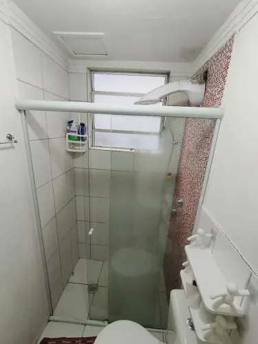 Box em vidro, pra sair rápido