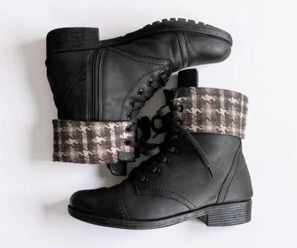 bota feminina de couro legítimo marca cravo e canela tamanho 37