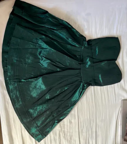 Vestido de Festa Verde Esmeralda Acetinado