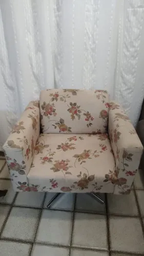 Poltrona giratória linda!!!