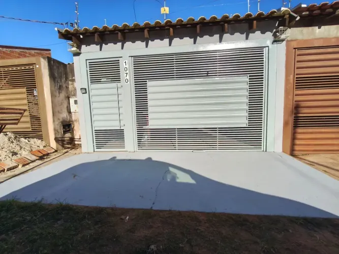 Excelente Casa com 2 Quartos no Tiradentes