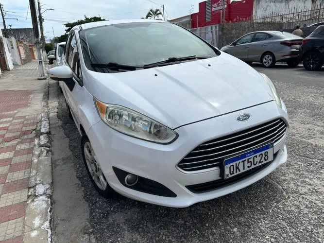 Ford Fiesta Sedan 1.6 16V Flex Mec. 2016