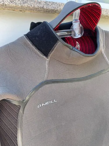 Wetsuit. Roupa de Borracha. Long John Oneill Hyperfreak Fire 4/3 LT