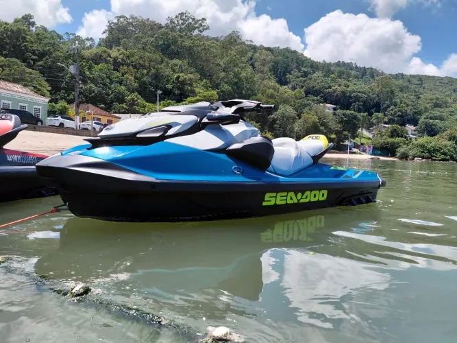 2 Jetski seadoo