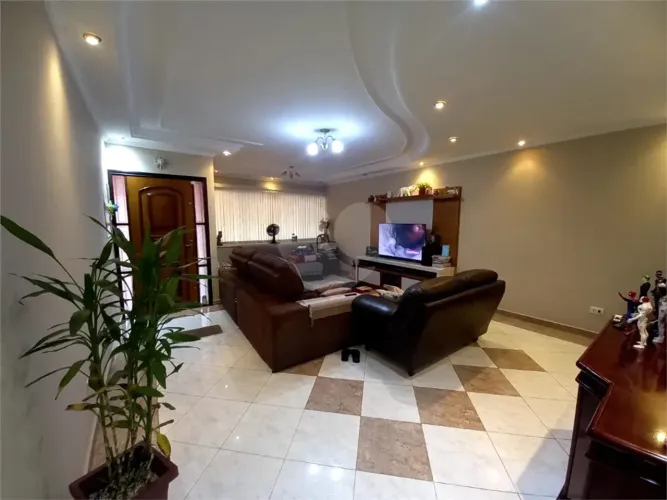 lindo sobrado c 3 suites, jardim de inverno, deposito/porão, quintal c teto removivel)