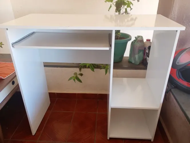 Mesa escrivaninha para computador