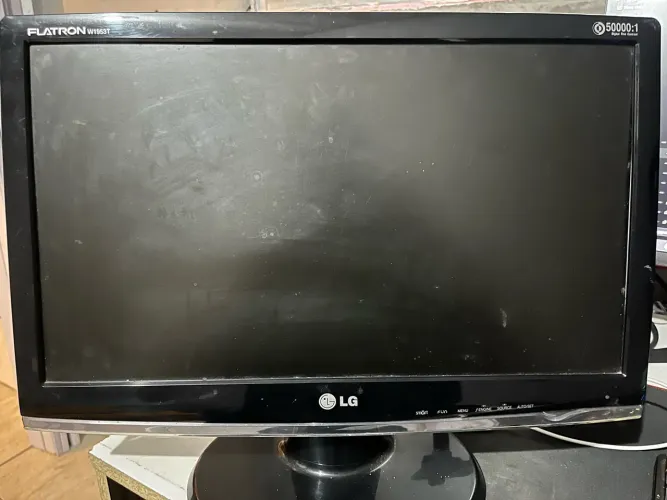 Monitor LG Flatron W1953T 18,5? LCD Widescreen - Funcionando