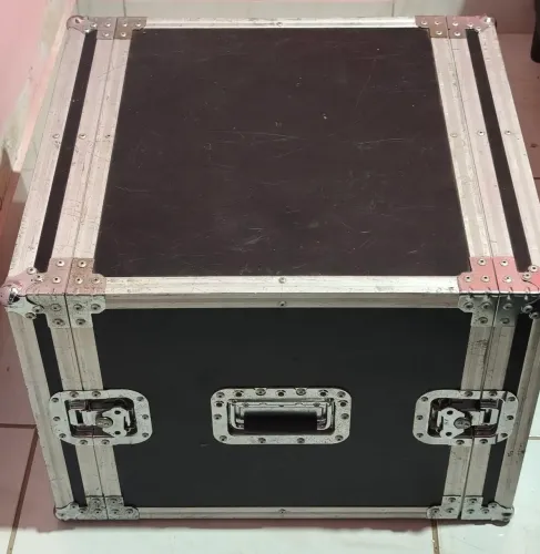 HARD CASE RACK 6U PERIFÉRICOS (EM PERFEITO ESTADO) 