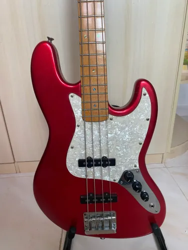 Baixo Tagima Jazz Bass