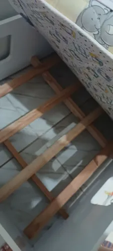 Cama montessoriana