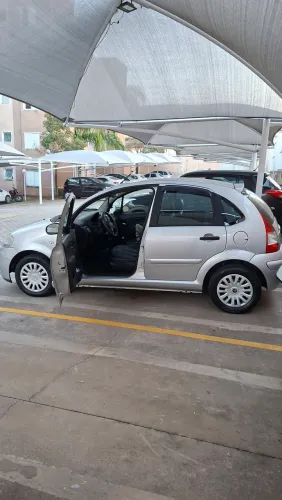 Citroen C3 GLX 1.4/ GLX Sonora 1.4 Flex 8V 5P 2010