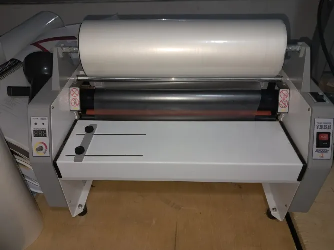 VENDO - TERMOLAMINADORA GAZELA AC 20.35.45 - OPORTUNIDADE!