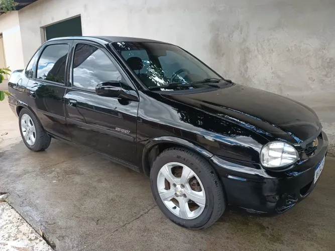 Chevrolet Corsa SED Class.spirit 1.0/1.0 Flexpower (álcool) 2009
