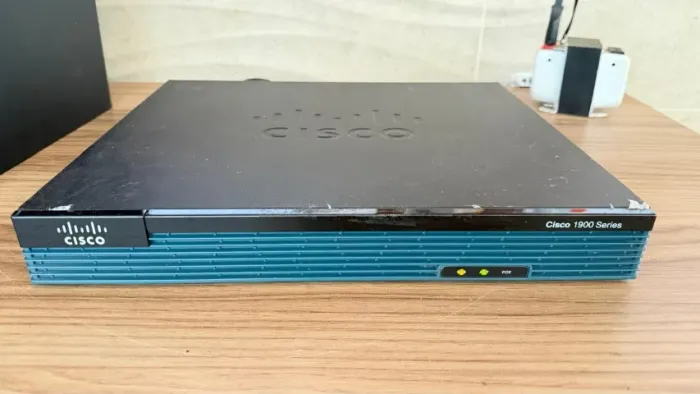 Roteador Cisco 1921/K9 V01, 1900 SERIES