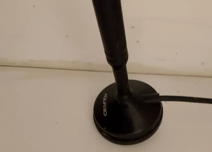 Antena digital aquário dtv-150 com cabo de 5m , interna/externa.