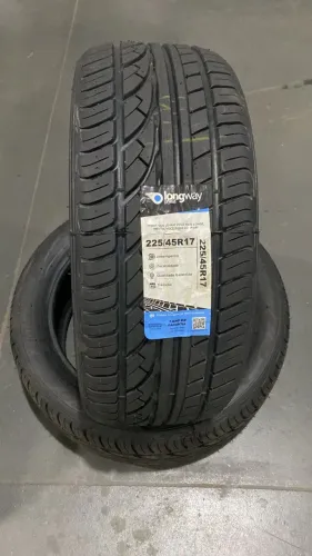 Pneu Remold Longway 225/45R17 