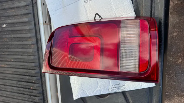 LANTERNA AMAROK (passageiro)
