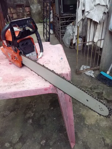 Motorserra 61 R$ 900, sime novo
