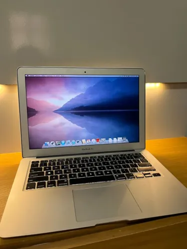 MacBook Air 13 I5 4gb memória 128 ssd ano 2017