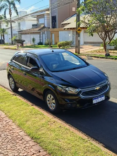 Chevrolet Onix Hatch LT 1.0 8V Flex Mec. 4P 2019