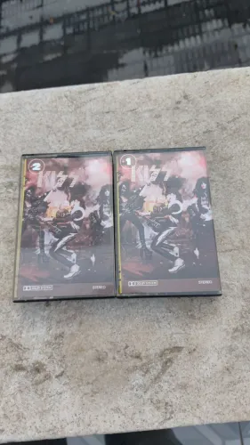 Fitas k7 kiss alive originais impecáveis.