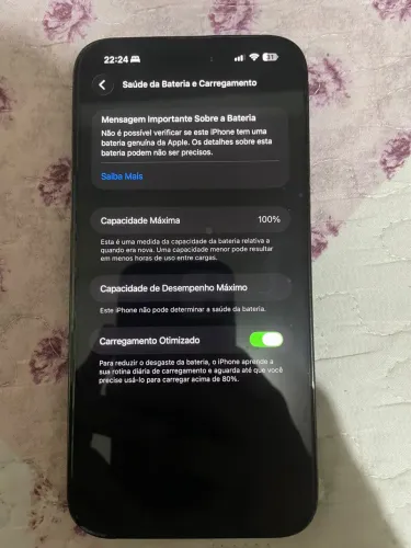 iPhone 14 Pro Max 100% de bateria tem um trinco atrás mais não interfere em nada