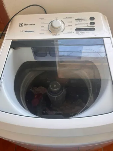 Máquina de lavar roupa Electrolux 14kg 1