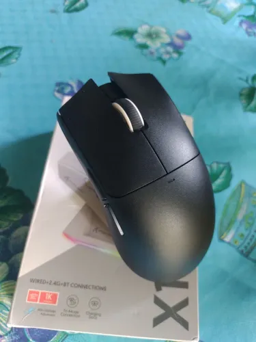 MOUSE GAMER SEM FIO + DOCK DE CARREGAMENTO 
