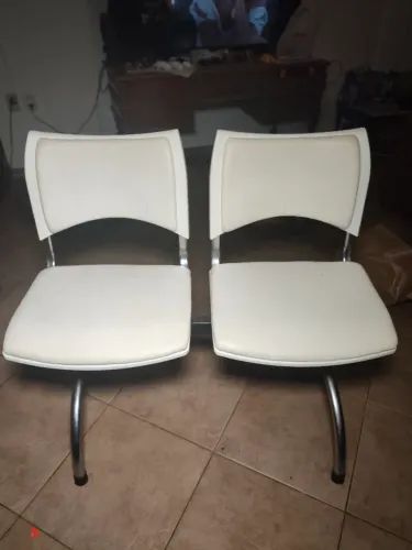 2 Cadeiras Longarina para sala de espera dois lugares com estofado