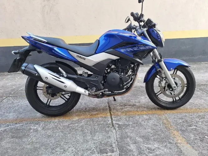 Yamaha YS 250 Fazer 2016