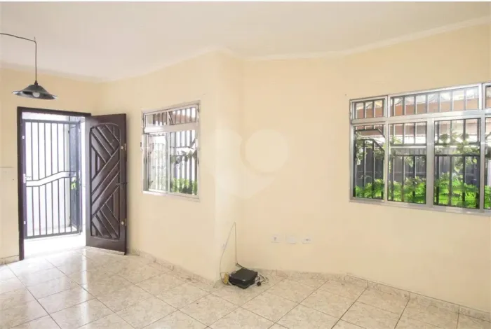 Sobrado com 2 quartos à venda em Parada inglesa - SP