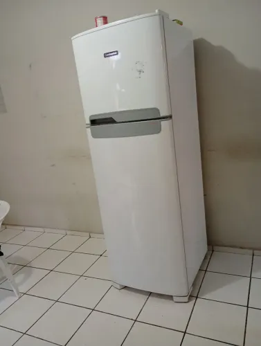 Geladeira continental duplex com alarme de porta, 370 litro novinha