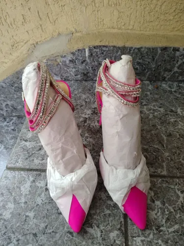 Sandália Luiza Barcelos, rosa com strass