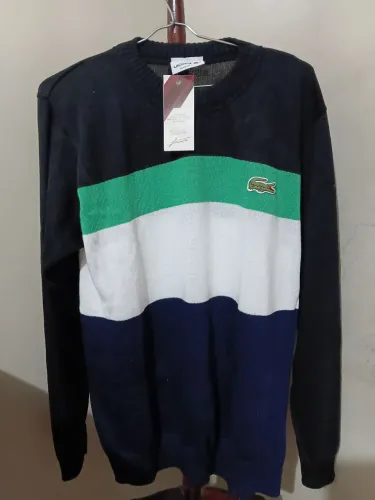 BLUSA DE FRIO MASCULINA SUETER MARCA LACOSTE TAMNHO G NOVA COM ETIQUETA.