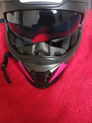 Capacete feminino