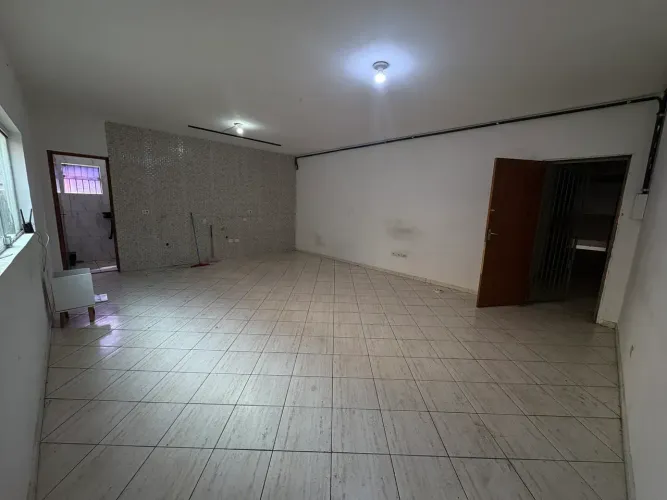 Sala comercial para alugar com 40m2 na Av. Emilio Ribas, bairro Jardim Vila Galvão - Guaru