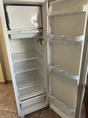 Geladeira consul 110v