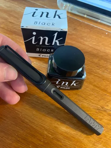 Lamy Safari caneta tinteiro + cartucho Lamy + tinta Pilot