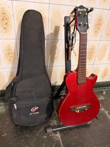 MiNi 4 cordas ukulele baixo elétrico Morris com cor vermelha