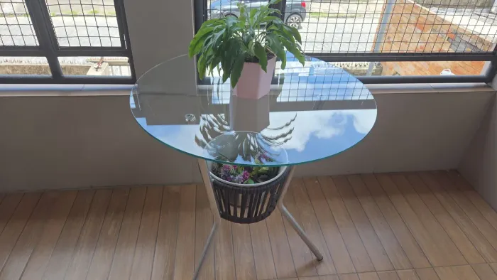 Mesa de vidro para varanda
