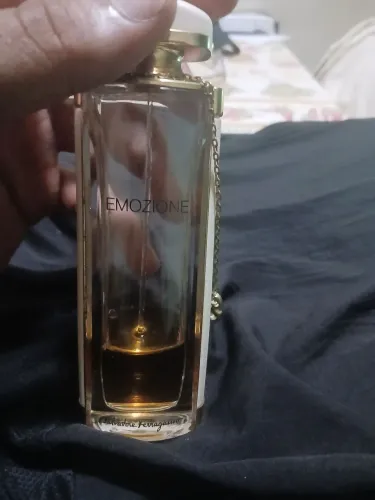 Perfume femenino usado