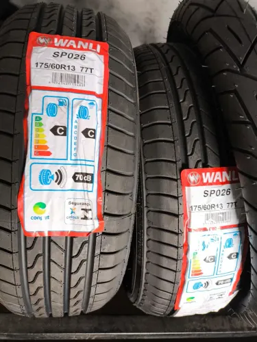 Pneus Aro 13 - 175/60 Novos originais 
