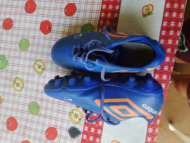 Chuteira umbro campo Tam 34