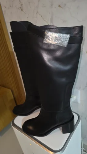 Bota Chanel n° 37